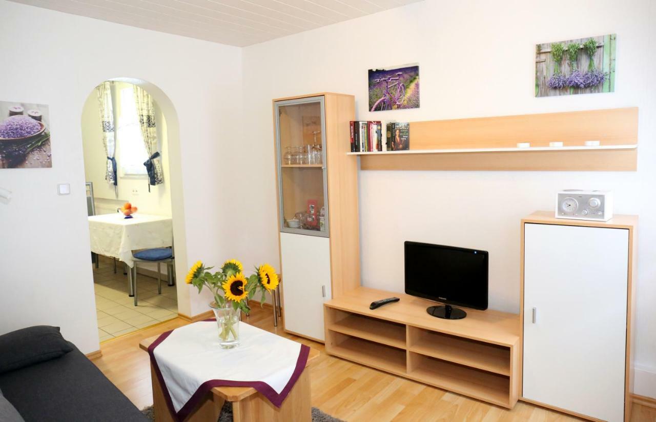 Ferienwohnung Langenhecke 16 Бад Мюнстерайфел Екстериор снимка