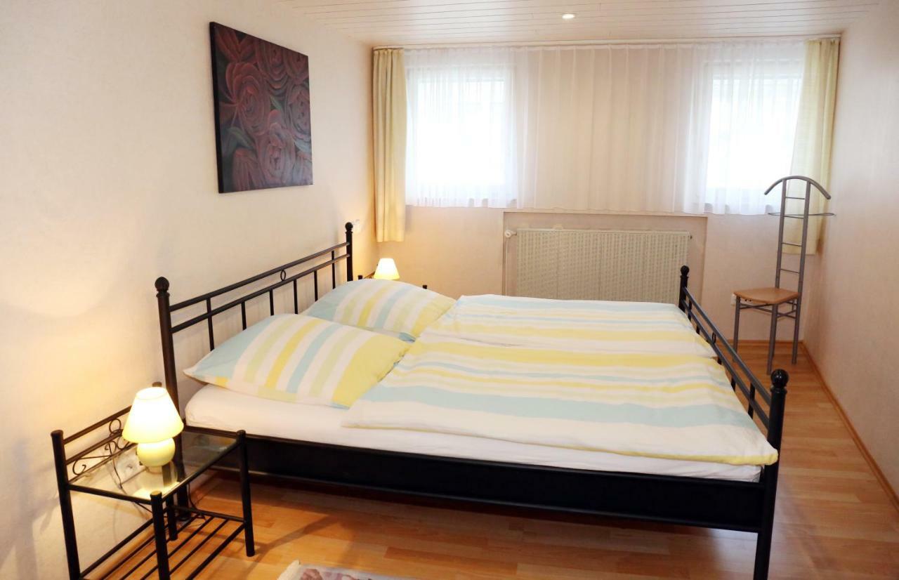 Ferienwohnung Langenhecke 16 Бад Мюнстерайфел Екстериор снимка